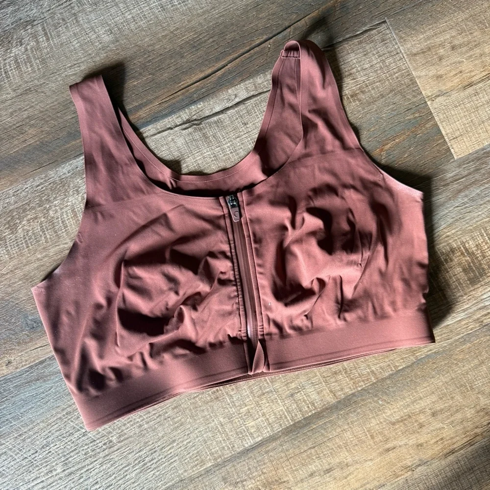 ZYIA Active Coffee Front Zipper Access Sports Bra